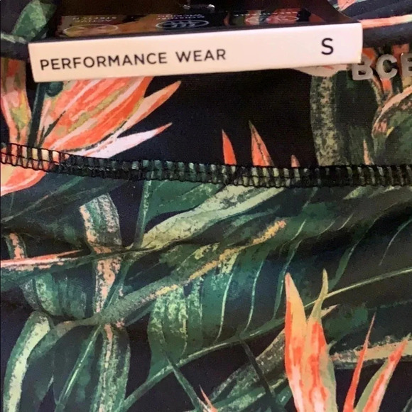 NWT BCBG MaxAzria Active Leggings Floral Print Size Small - Picture 9 of 10